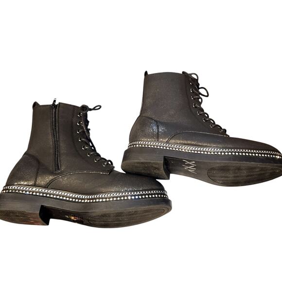 Women's 10 Black Stud Trimmed  Combat Ankle Boots Lace Up Zipper - Picture 4 of 7